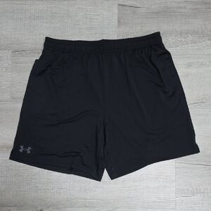 NWT Men's Under Armour Men's Black Athletic Shorts- Size Large